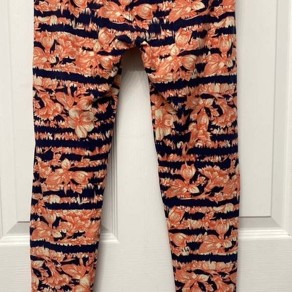 🔥 5/$25 LuLaRoe Leggings - Picture 7 of 11